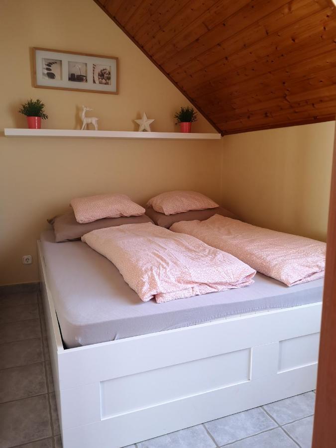Szigeti Apartmanhaz Pécs Exterior foto